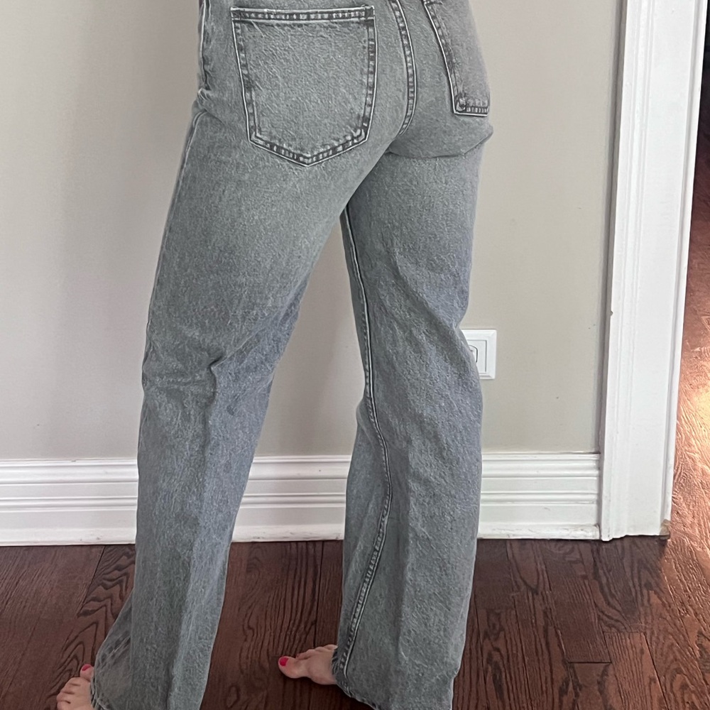 Zara Gray Straight Leg Jeans